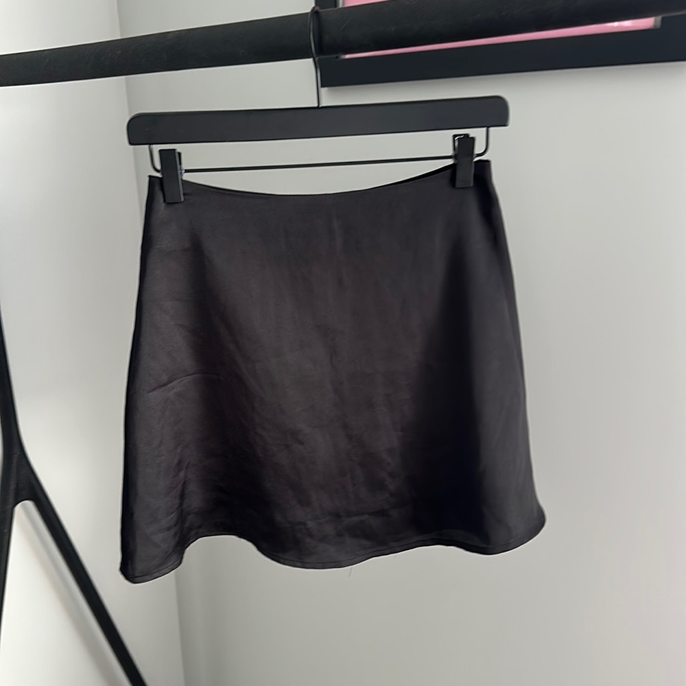 Black Satin Silk High Waist Elastic Side Zip Mini Skirt Sz Small